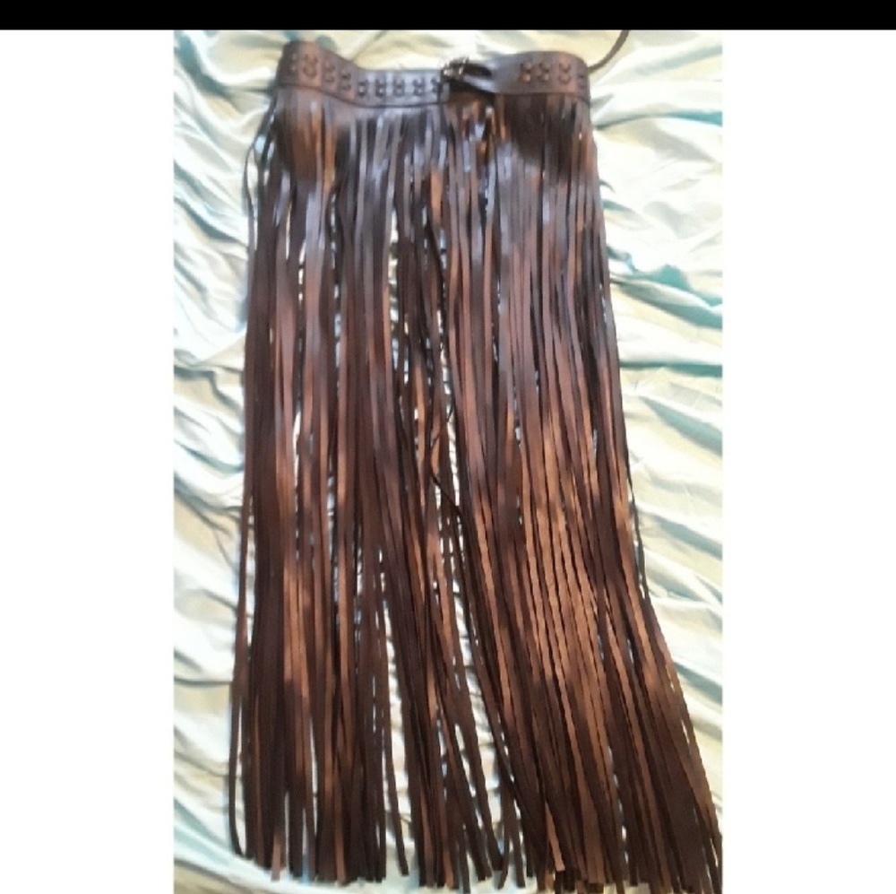 Black fringe belt!